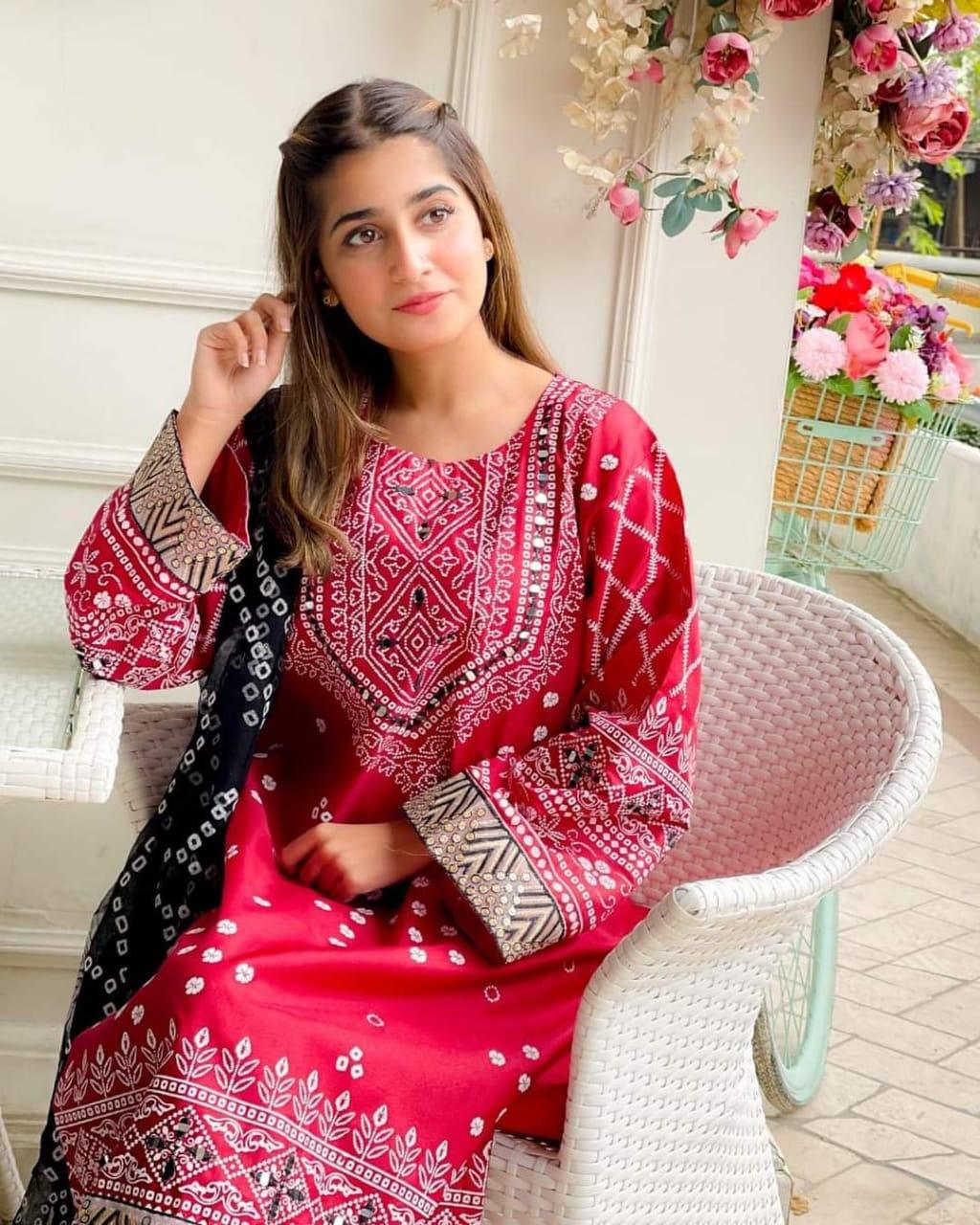 💃 Chunri Silk 3-Piece Suit – A blend of elegance & tradition! - 3 Mind Collection