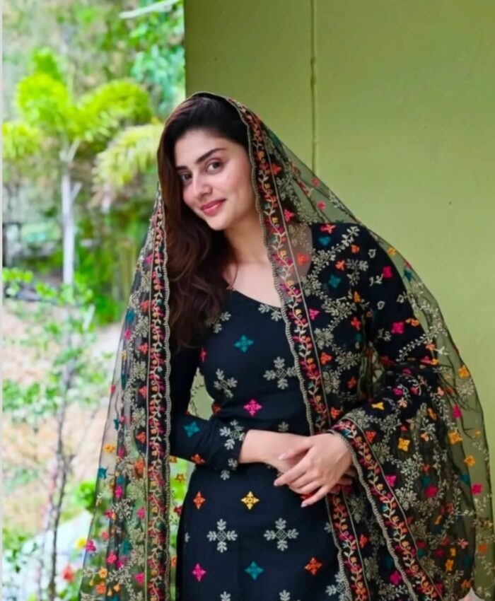 Khaddi Net Heavy Embroidered 3-Piece Dress 2K25 | Fancy Phulkari Dupatta & Katan Silk Trouser | Premium Quality Women’s Winter Collection