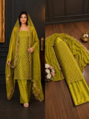 Hiba Bukhari Premium Crinkle Chiffon 3 Piece Suit - Image 5